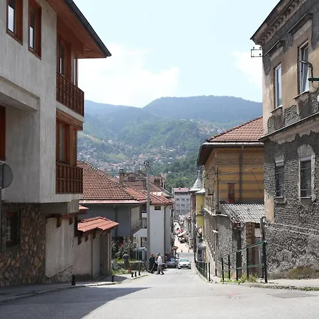 Old Town Oasis Апартаменты Сараево